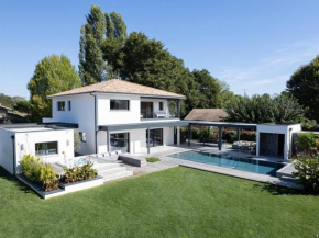 Villa sublime avec piscine chauffée, SPA et sauna à 10 min de la plage et des golfs - FR-1-791-19